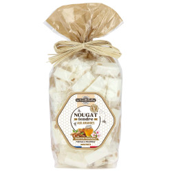 Nougat tendre aux amandes  